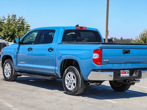 Used 2020 Toyota Tundra SR5 w/ SR5 Leather Package AWD/4WD image 7