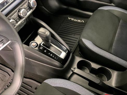 Used 2025 Nissan Versa SV w/ Trunk Package FWD image 17