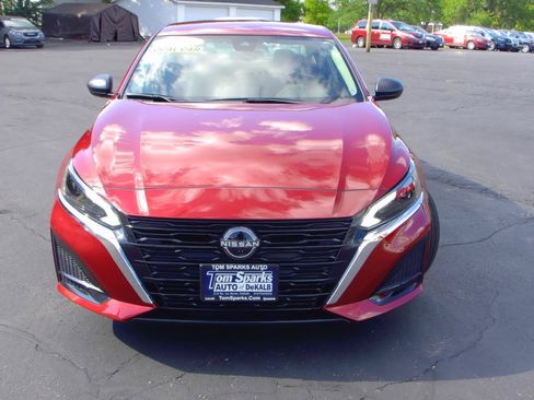 Used 2024 Nissan Altima 2.5 SV FWD image 29