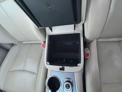 Used 2017 Nissan Pathfinder SL image 29