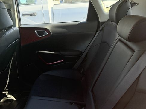Used 2023 Kia Soul GT-Line FWD image 6
