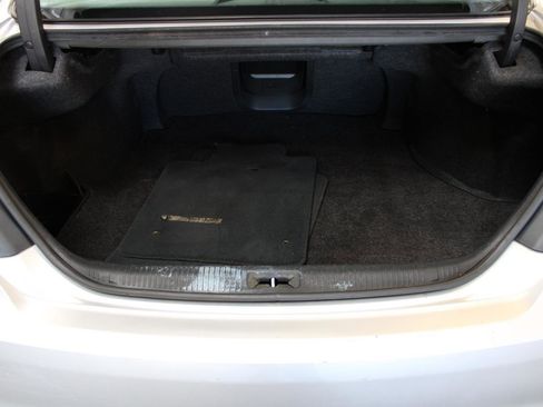 Used 2011 Toyota Avalon FWD image 27