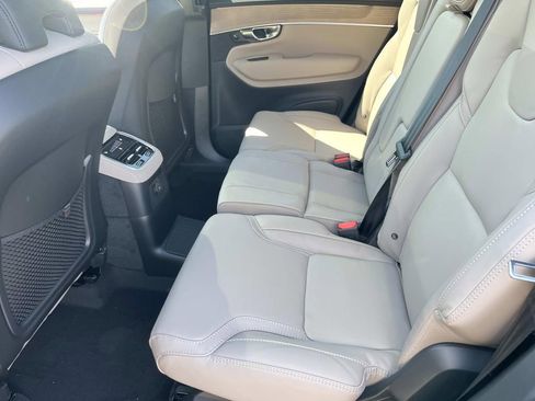 New 2026 Volvo XC90 T8 Ultra w/ Protection Package Premier AWD/4WD image 19
