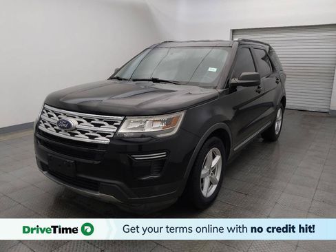 Used 2018 Ford Explorer XLT FWD image 1