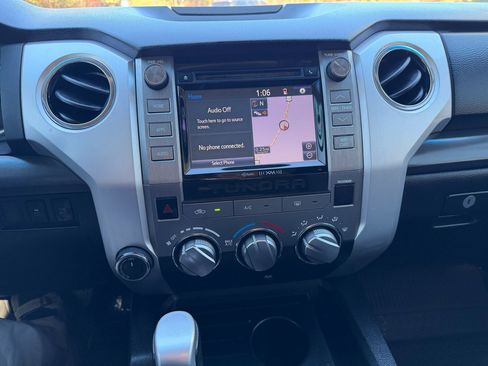 Used 2015 Toyota Tundra SR5 w/ TRD Off Road Package image 14