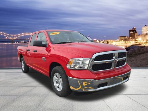 Certified 2024 RAM 1500 Classic SLT image 4