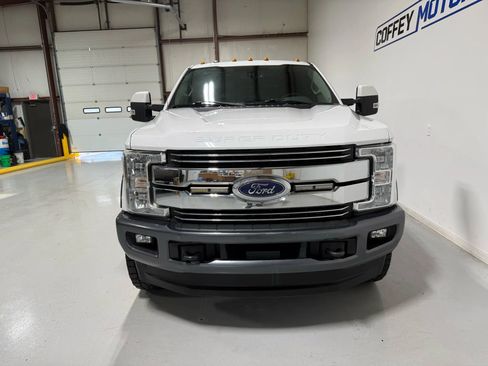 Used 2017 Ford F350 Lariat w/ Lariat Ultimate Package image 9