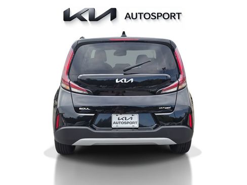 Certified 2024 Kia Soul S FWD image 9