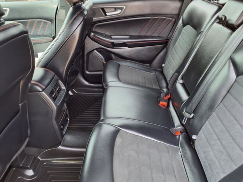 Used 2024 Ford Edge ST-Line image 11