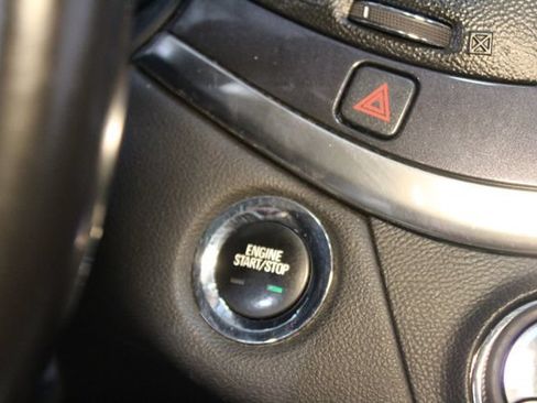 Used 2019 Chevrolet Impala LT FWD image 23