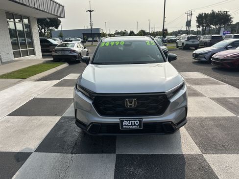 Used 2025 Honda CR-V Sport image 2
