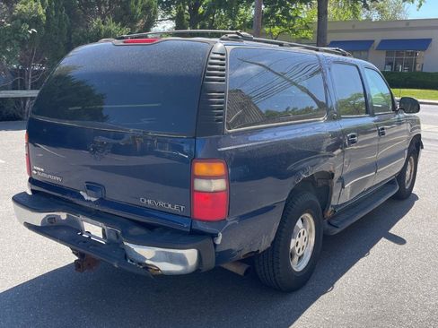 Used 2002 Chevrolet Suburban LT AWD/4WD image 9