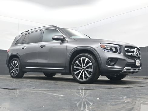 Used 2023 Mercedes-Benz GLB 250 4MATIC image 22