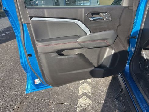 Used 2023 Chevrolet Colorado Z71 w/ Z71 Convenience Package 2 image 24