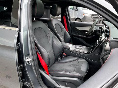 Used 2023 Mercedes-Benz GLC 43 AMG AMG GLC 43 image 9