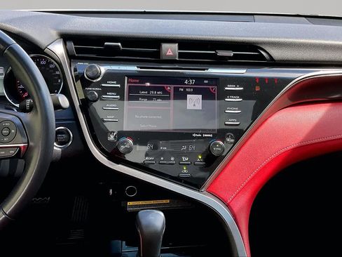 Used 2019 Toyota Camry XSE FWD image 7