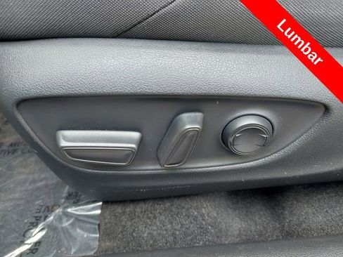 Certified 2024 Toyota Venza LE AWD/4WD image 14