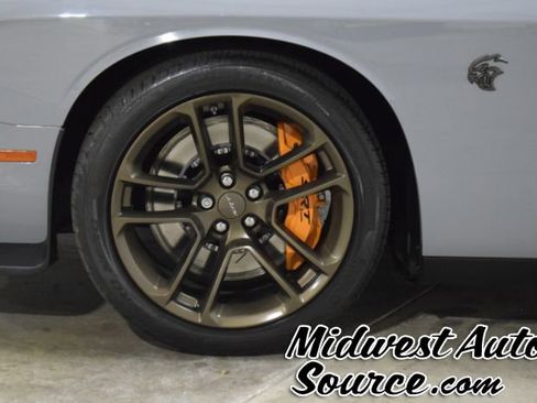 Used 2021 Dodge Challenger SRT Hellcat w/ Plus Package image 6