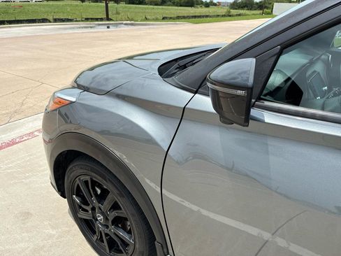Used 2022 Nissan Kicks SR FWD image 17