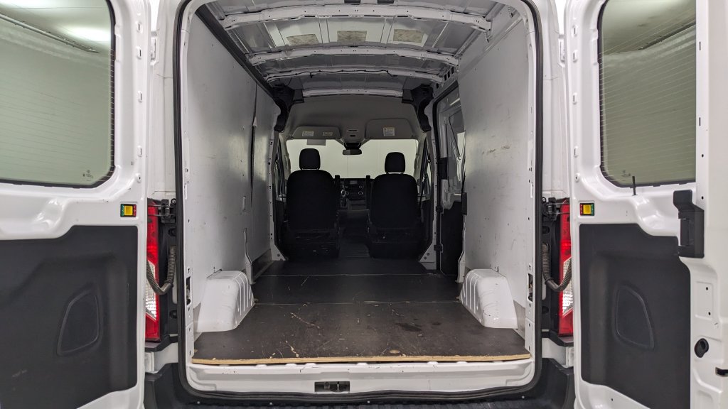 Used 2025 Ford Transit 250 148 Medium Roof RWD image 7