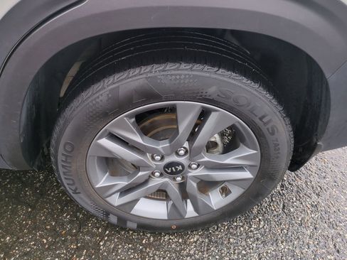 Used 2021 Kia Seltos S image 32