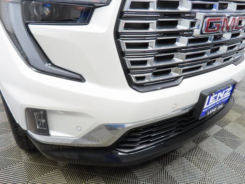 Used 2025 GMC Acadia Denali image 52