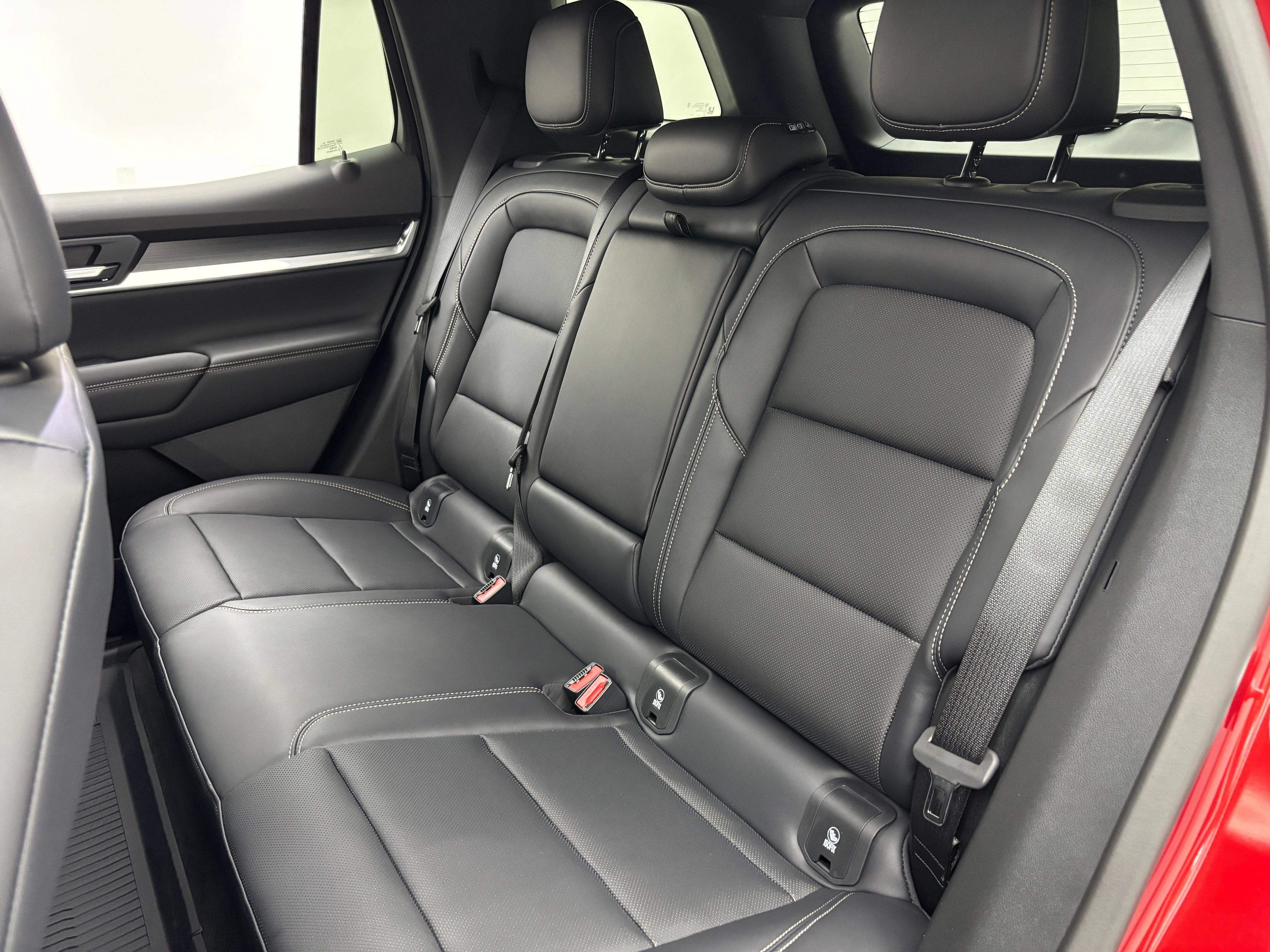 New 2027 GMC Terrain Elevation w/ Elevation Premium Package FWD image 40