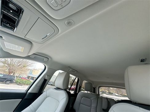 New 2026 Lincoln Aviator AWD image 22