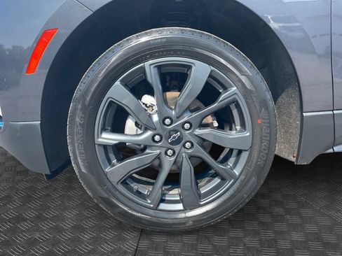 Used 2023 Chevrolet Equinox RS AWD/4WD image 14