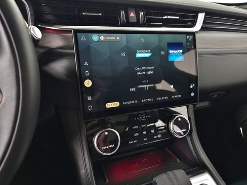 Used 2022 Jaguar F-PACE S AWD/4WD image 25