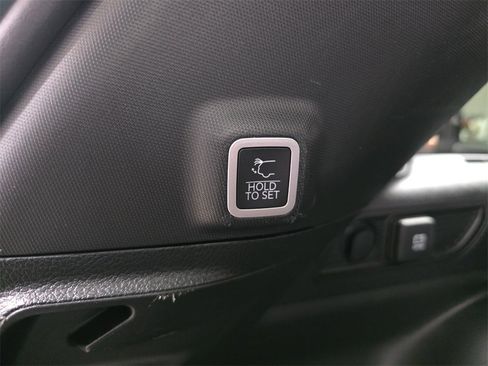 Used 2024 Jeep Grand Cherokee Altitude image 14