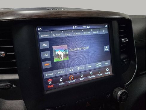 Used 2019 RAM 1500 Laramie image 12