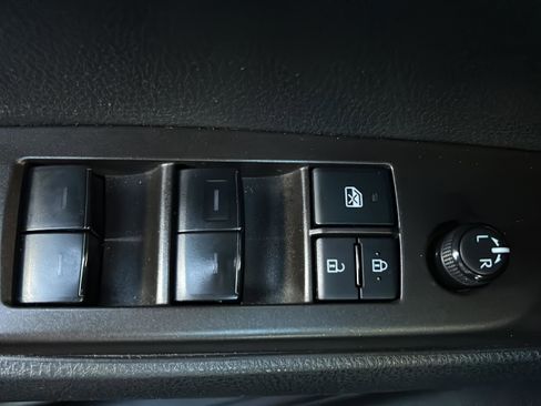 Used 2022 Toyota Camry LE image 26