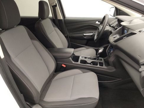Used 2019 Ford Escape SE FWD image 21