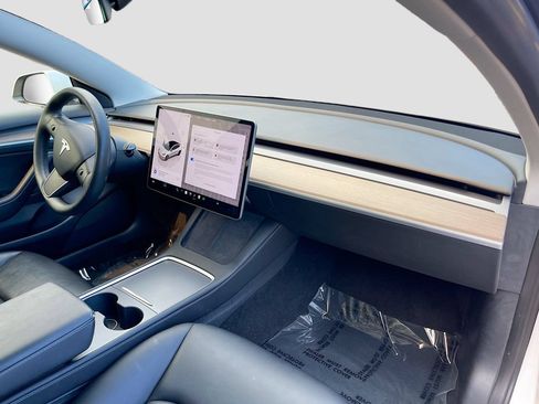 Used 2023 Tesla Model 3 Standard Range RWD image 20