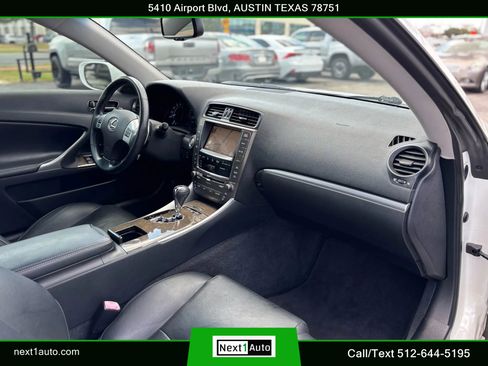 Used 2011 Lexus IS 350C image 28