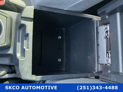 Used 2022 Toyota Tacoma SR w/ SR Convenience Package RWD image 25