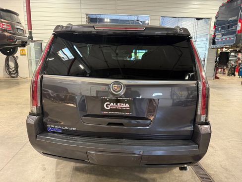 Used 2015 Cadillac Escalade Premium AWD/4WD image 29