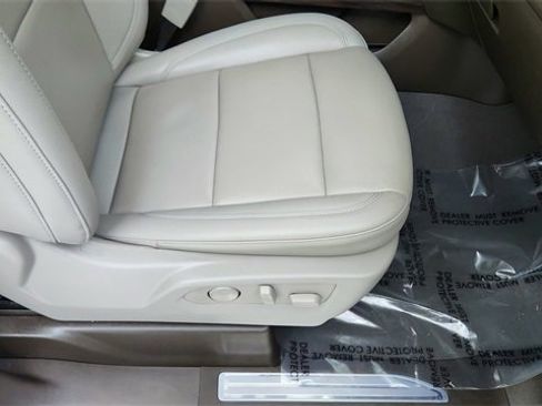 Used 2024 GMC Sierra 1500 SLT w/ SLT Premium Plus Package image 23