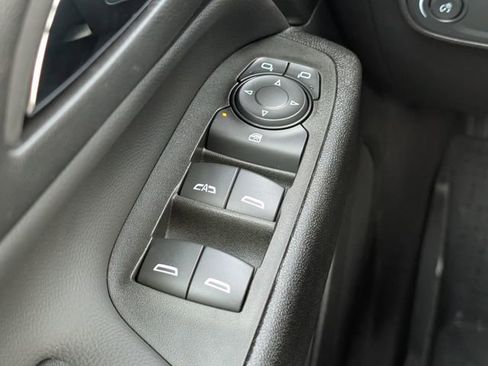 Used 2024 Chevrolet Equinox LT w/ LPO, Floor Liner Package FWD image 21