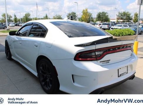 Used 2022 Dodge Charger Scat Pack w/ Plus Group RWD image 4