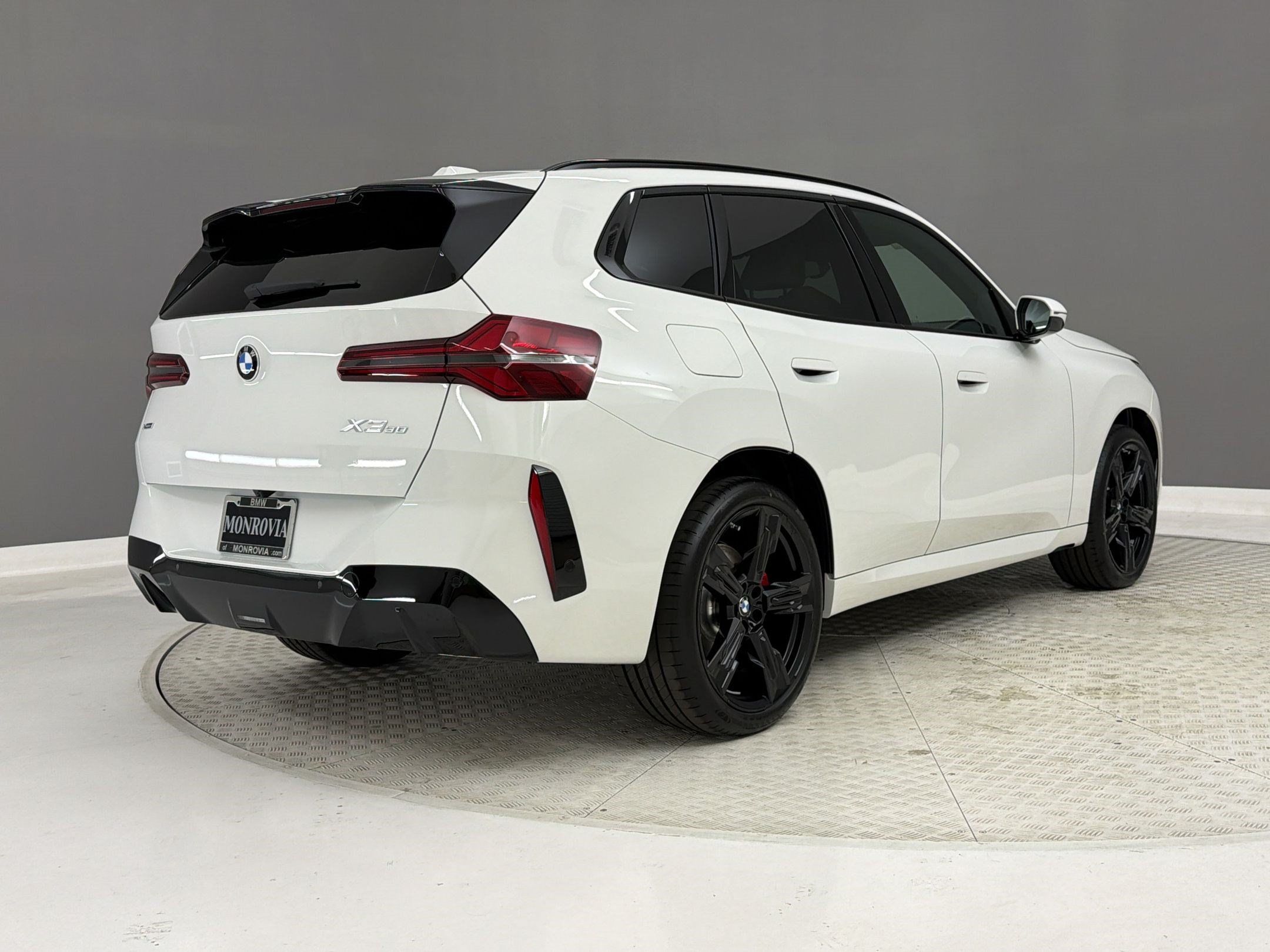 New 2026 BMW X3 xDrive30i w/ M Sport Package AWD/4WD image 9