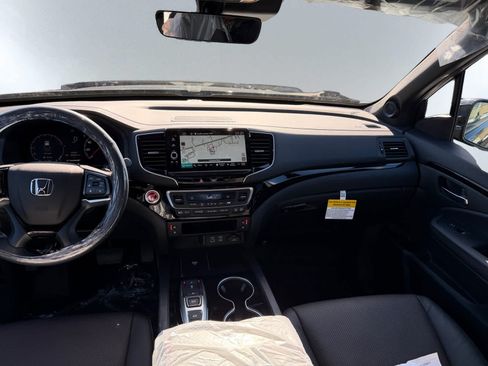 New 2026 Honda Ridgeline Black Edition image 11