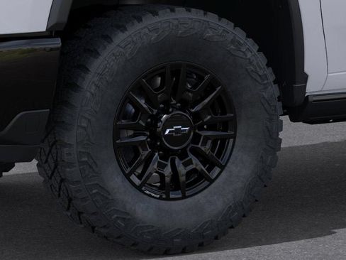 New 2026 Chevrolet Silverado 2500 ZR2 w/ LPO, Dark Essentials Package AWD/4WD image 10