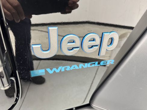 Used 2023 Jeep Wrangler Unlimited image 20