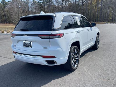 Certified 2022 Jeep Grand Cherokee Overland w/ Luxury Tech Group IV image 7