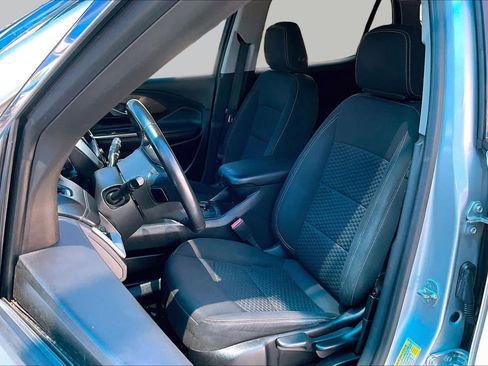 Used 2020 GMC Terrain SLE FWD image 8