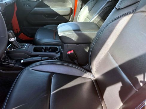 Used 2023 Jeep Wrangler Unlimited Rubicon 4xe w/ Steel Bumper Group image 11