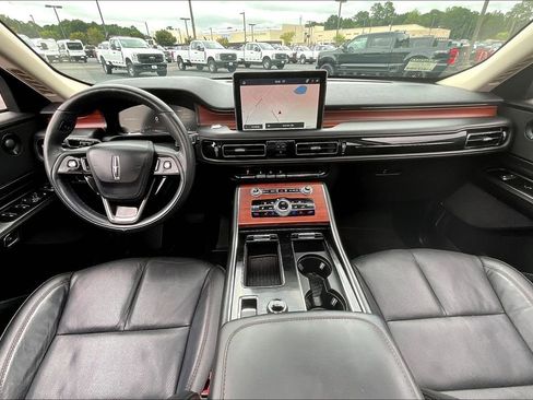 Certified 2023 Lincoln Aviator Reserve w/ Equipment Group 201A image 15
