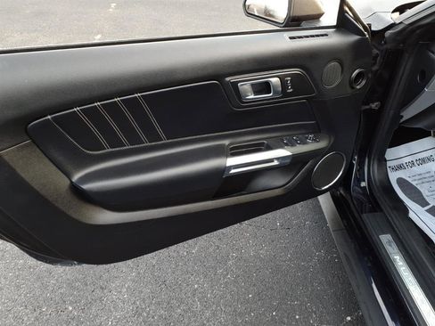 Used 2021 Ford Mustang Premium image 7